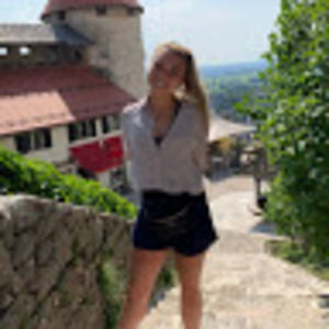 Meet your Posher, Jasmine